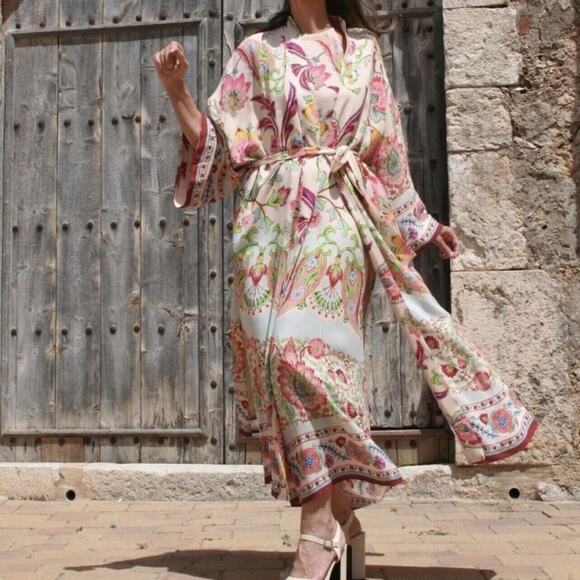 New Zara Blogger Favorite Belted Floral Printed Kimono Size Small - Picture 16 of 16